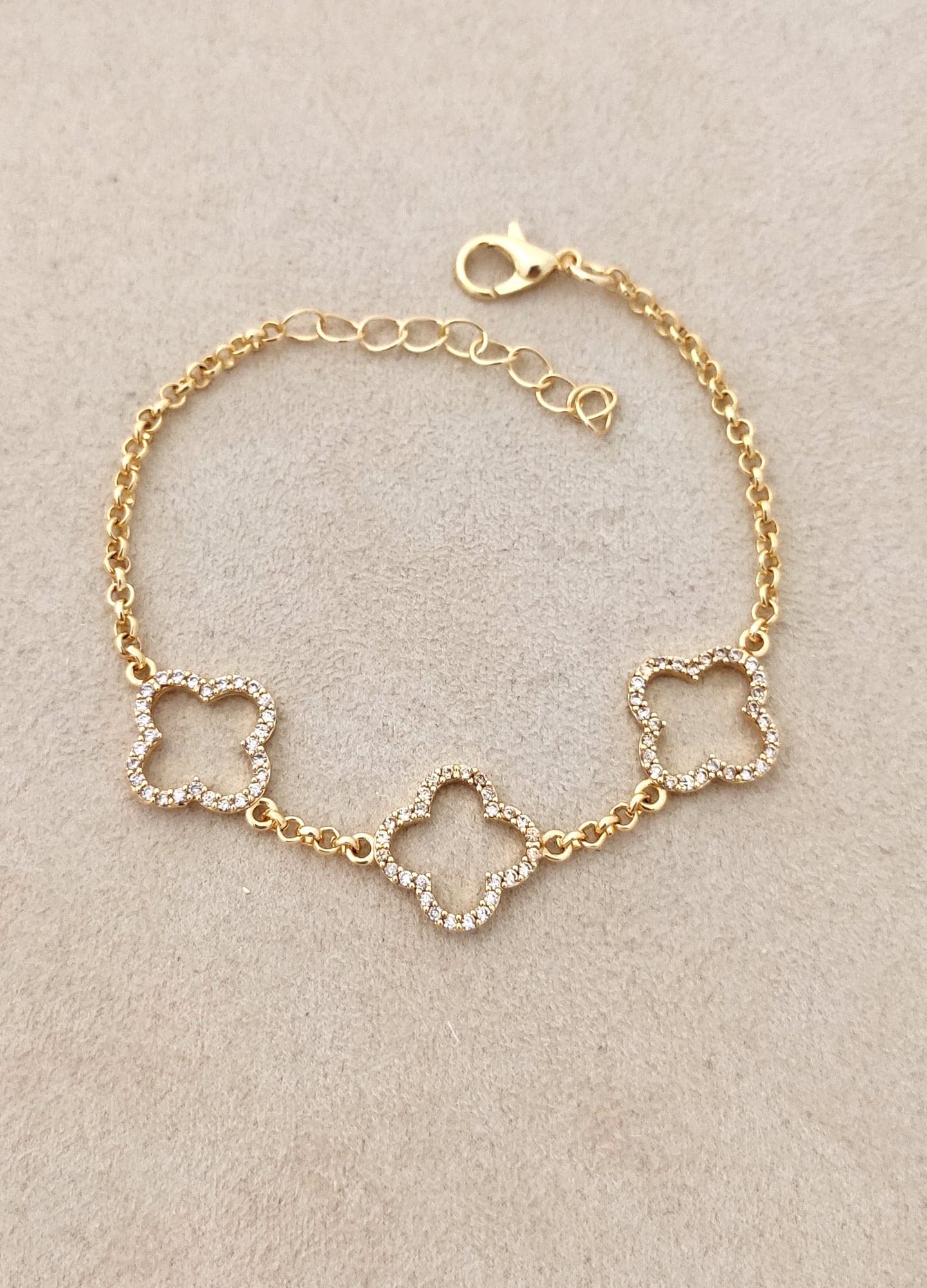 Brass Bracelet with Gold Plated Zircon Stone Clover Detail