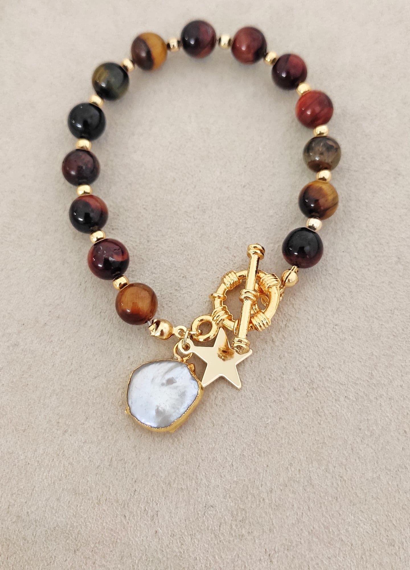 Brass Bracelet with Gold Plated Tiger Eye Stone Arrangement