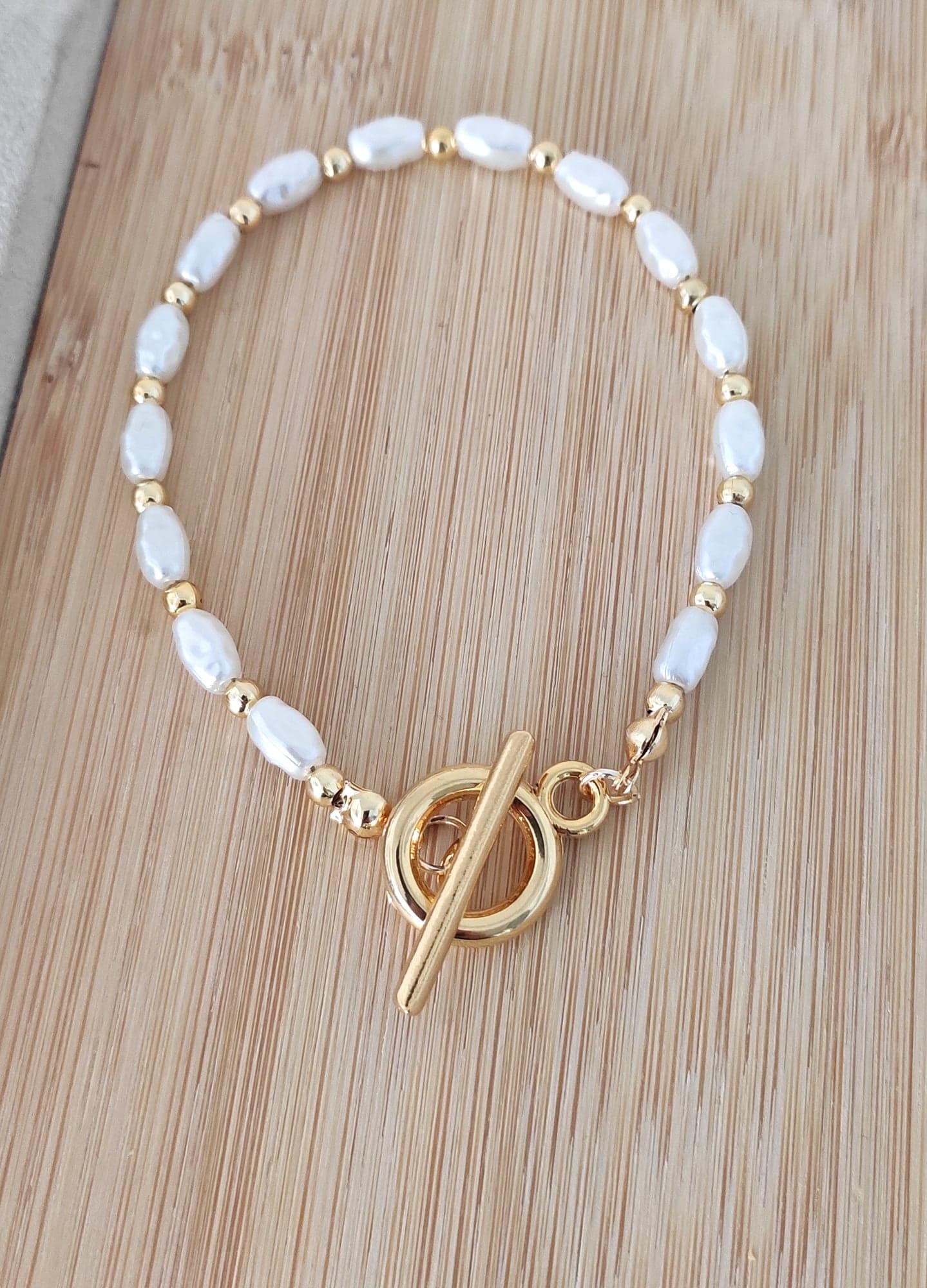 Gold-Plated Brass, Broken Mother-of-Pearl Stone Set with Zircon Stones, Polar Star-Shaped Bangle