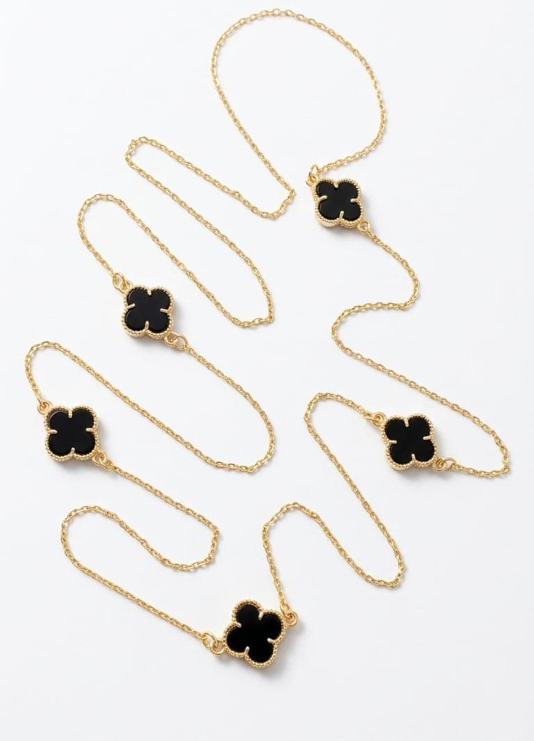 Gold Plated Brass Clover Detailed Mother-of-Pearl Necklace