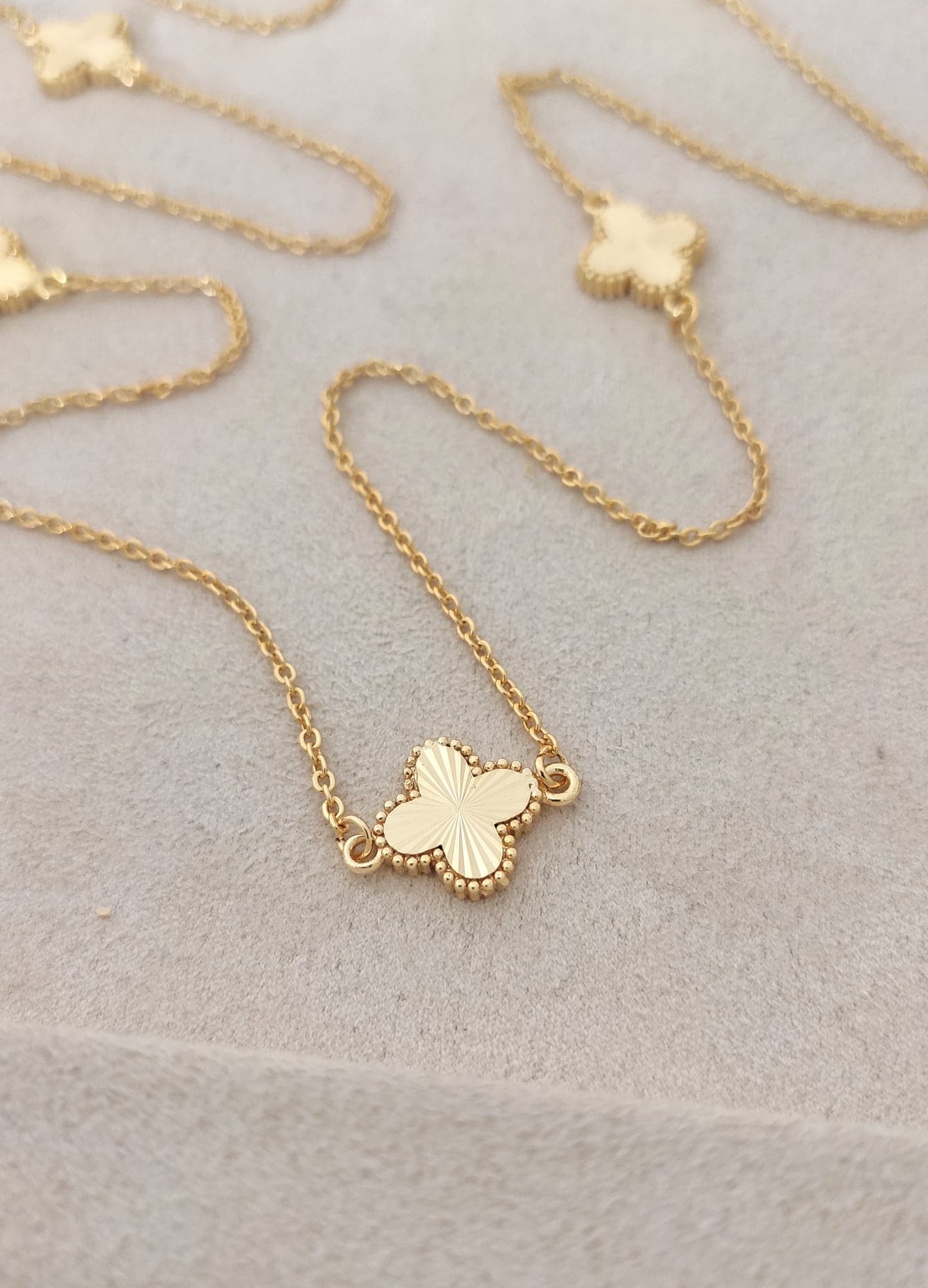 Brass with Gold Plated Clover Figured Chain Necklace