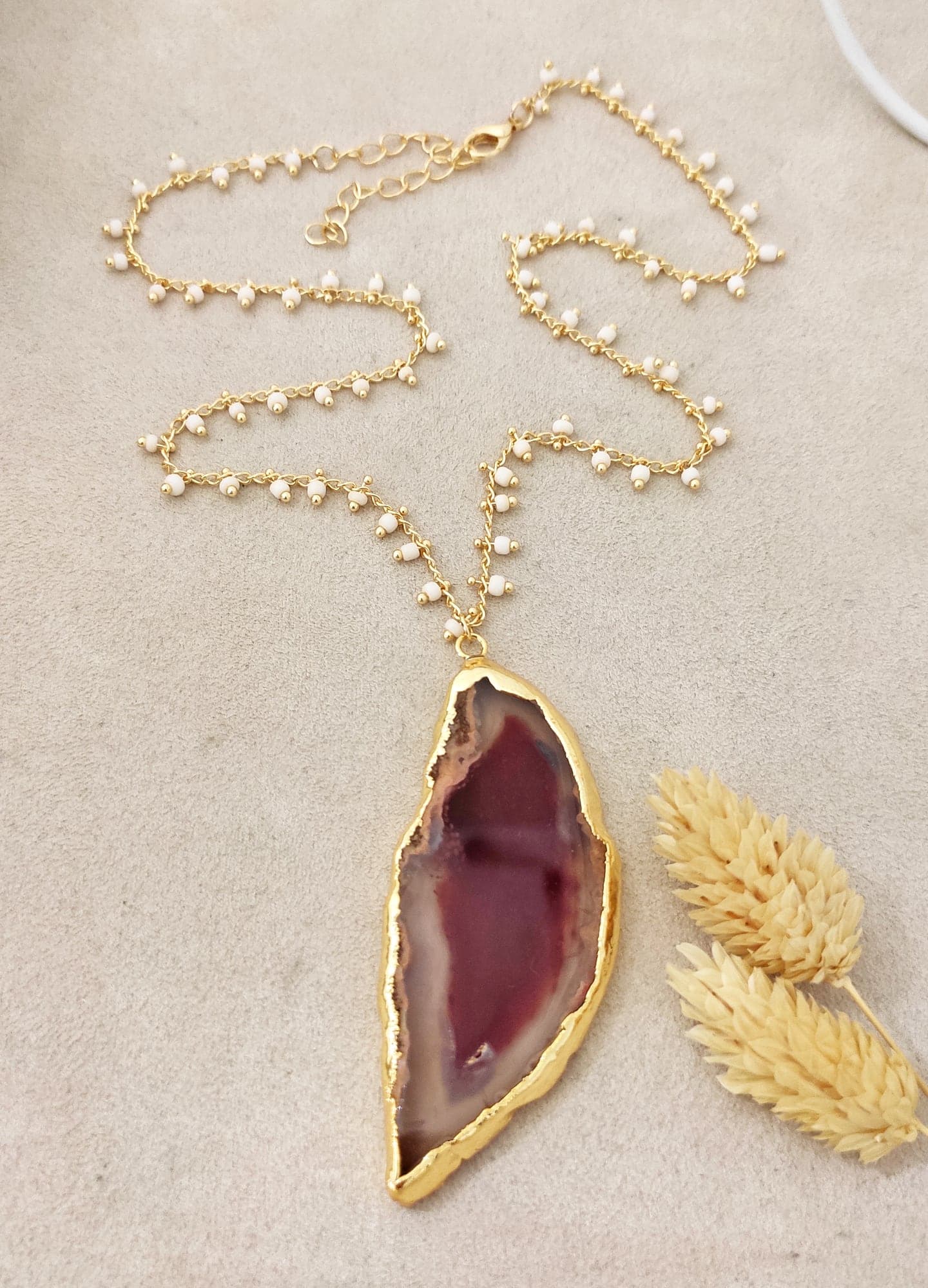 Gold Plated Agate Stone Pendant Necklace in Brass 