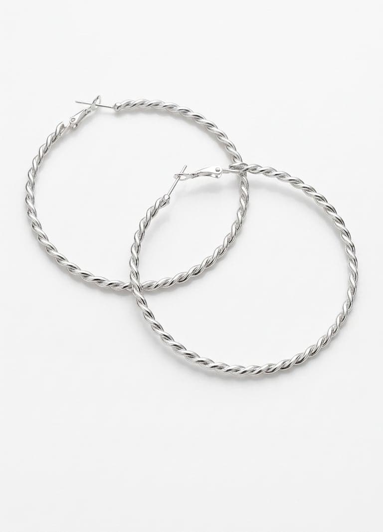 Curved hoop earrings